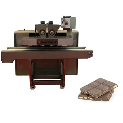 kupować Maszyna do formowania czekolady wielobarwnej o masie 100 kg/h online manufacture
